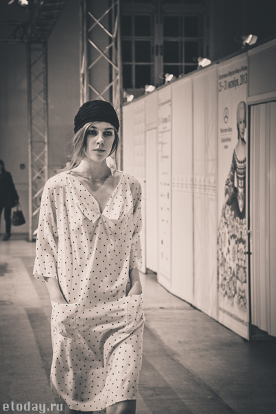etoday-MBFW ss14-backstage-4.jpg