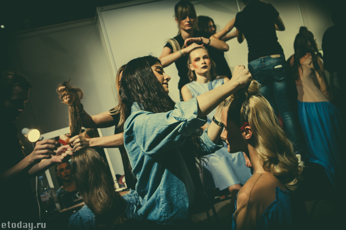 etoday-MBFW ss14-backstage-46.jpg