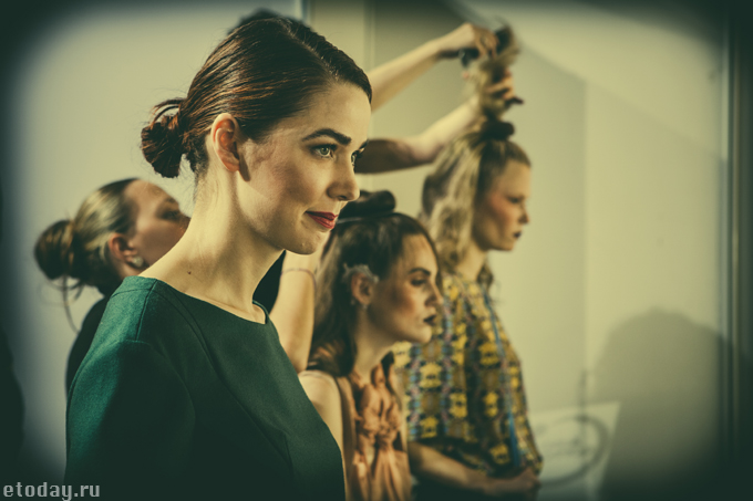 etoday-MBFW ss14-backstage-47.jpg