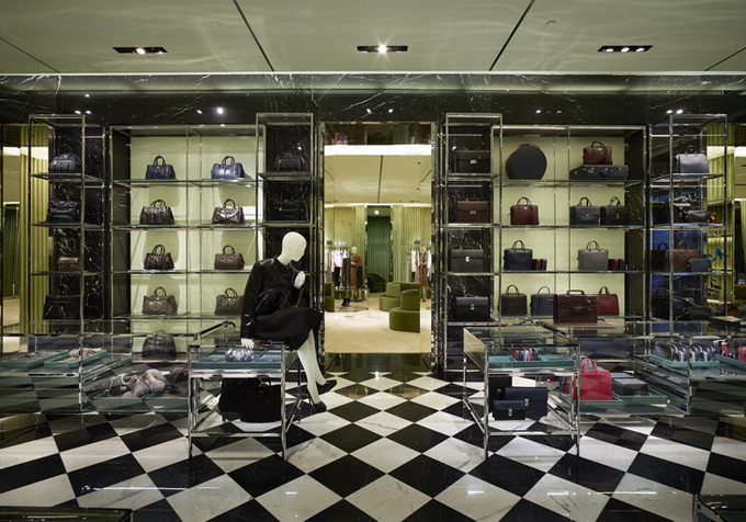 PRADA-Store-Kazakhstan-02.jpg