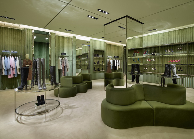 PRADA-Store-Kazakhstan-03.jpg