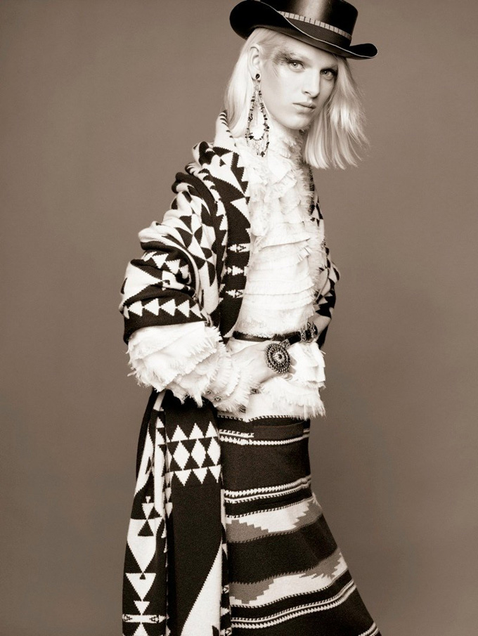 800x1065xchanel-ashleigh-good-prefall4_jpg_pagespeed_ic_v3y79YHf8J.jpg