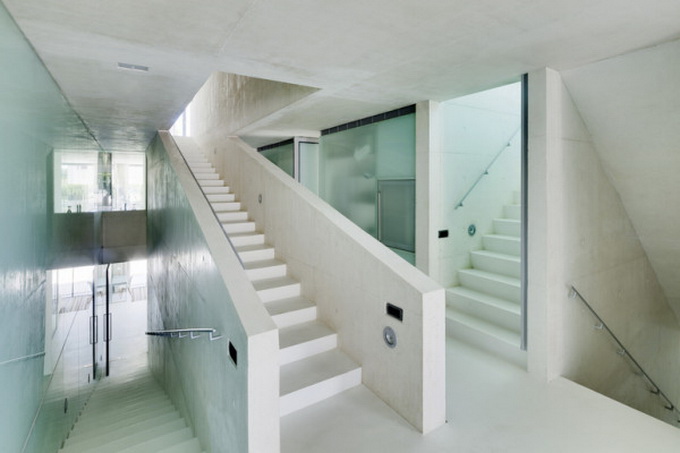 Jellyfish-House_Weil-Arets-Architects_01-600x402.jpg