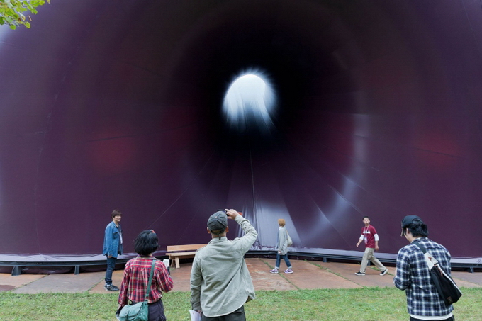 AnishKapoor13_resize.jpg