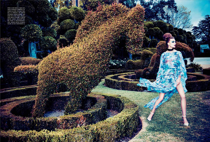Blue-Ellen-von-Unwerth-Vogue-Italia-05.jpg