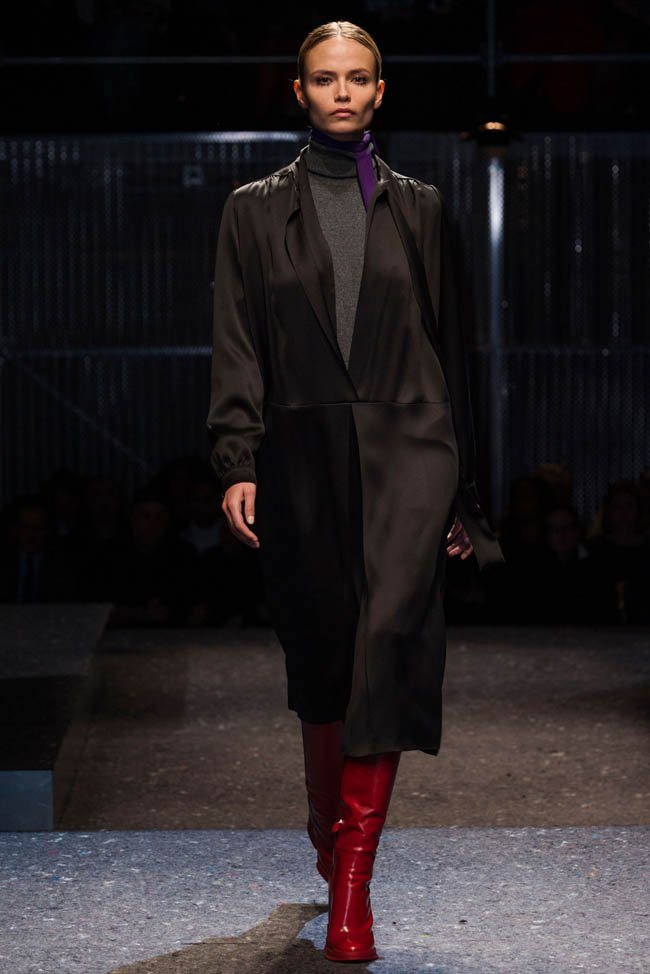 prada-fall-winter-2014-show1.jpg