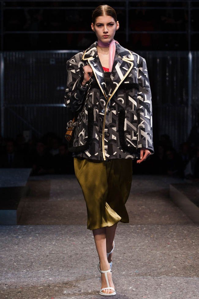 prada-fall-winter-2014-show20.jpg
