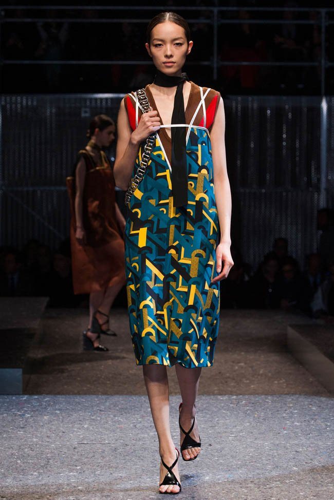 prada-fall-winter-2014-show28.jpg