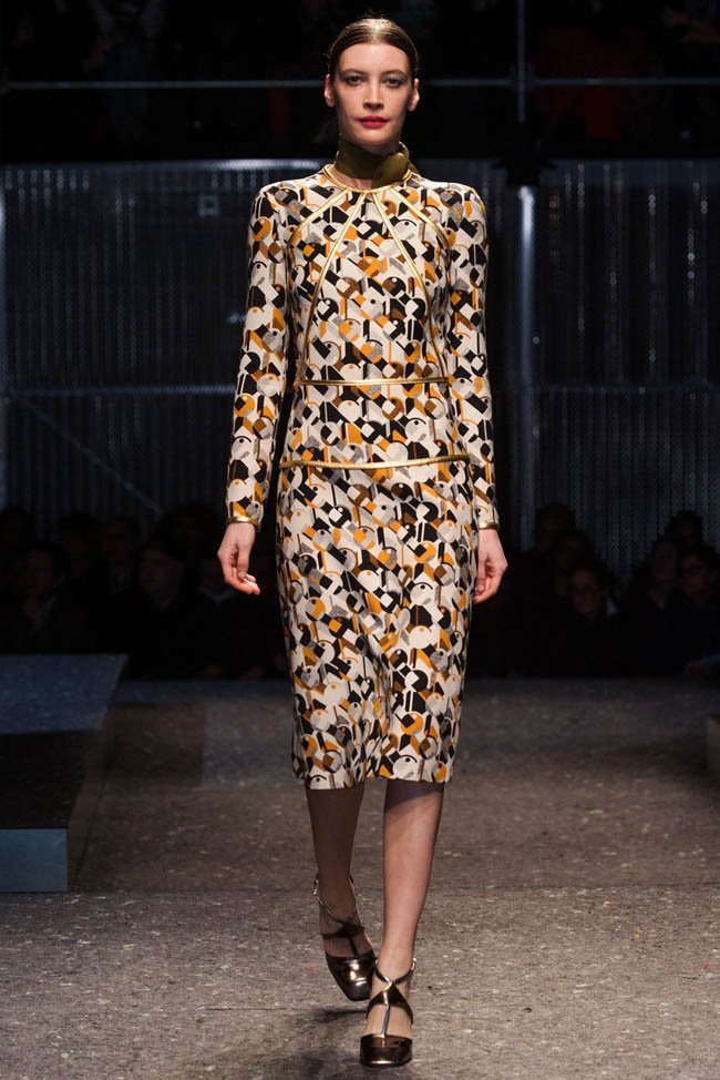 prada-fall-winter-2014-show30.jpg