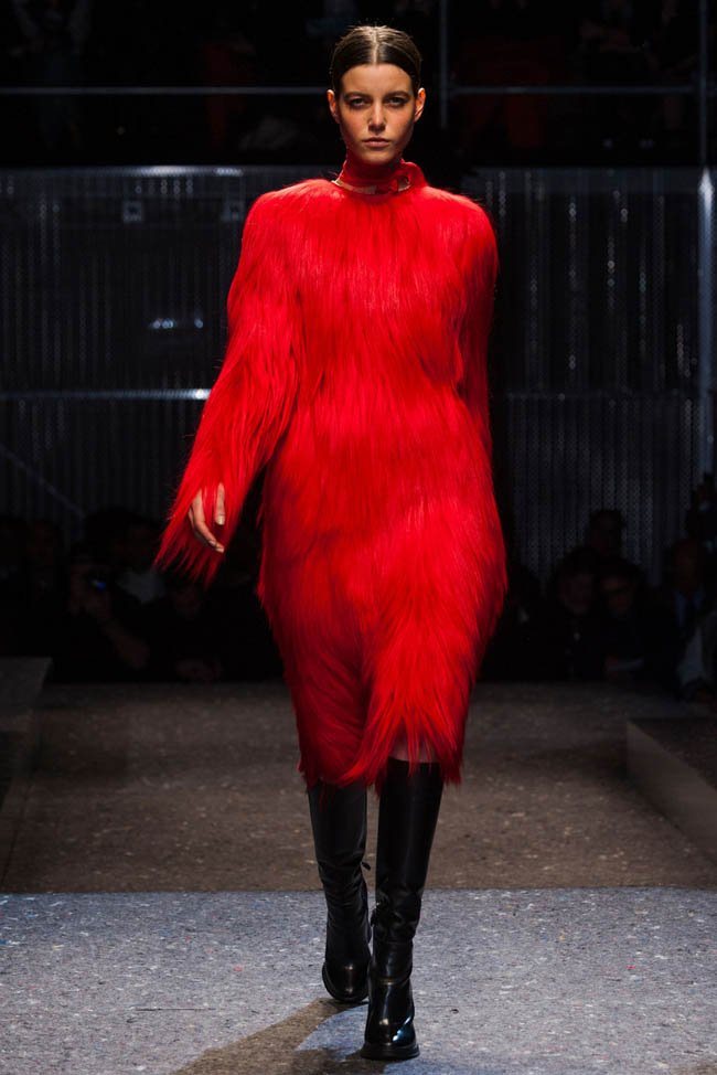 prada-fall-winter-2014-show35.jpg