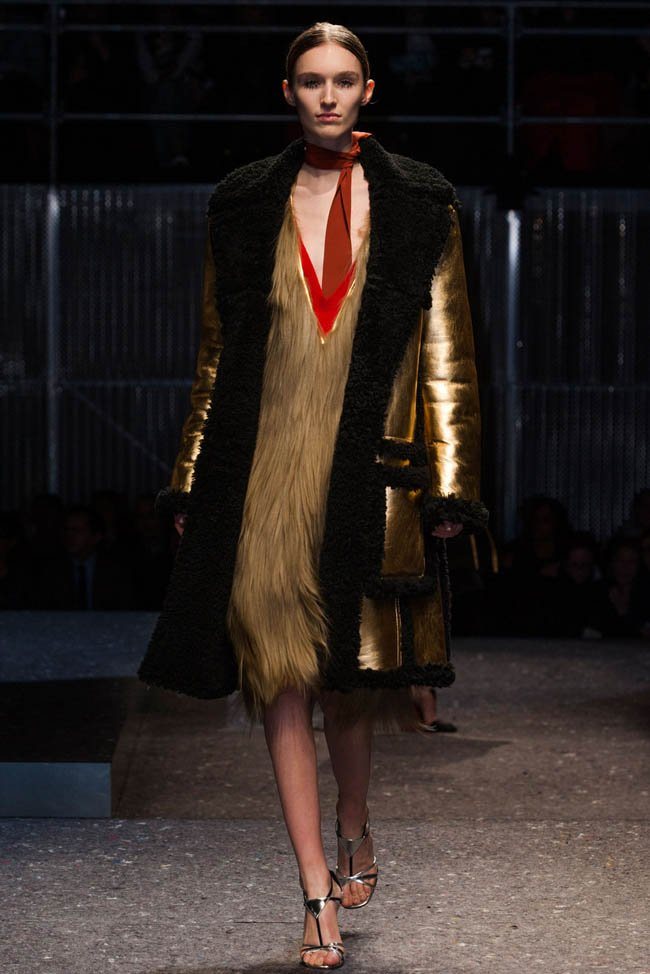 prada-fall-winter-2014-show38.jpg