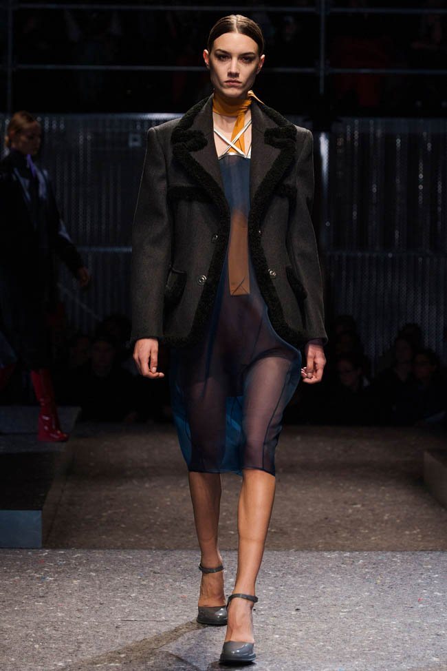 prada-fall-winter-2014-show6.jpg