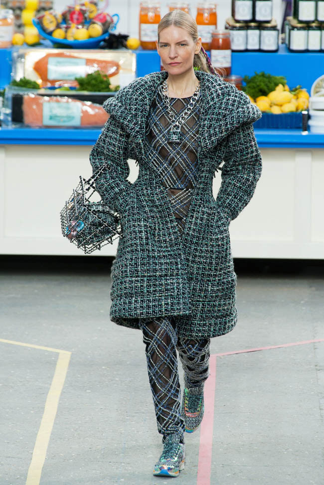 chanel-fall-winter-2014-show18.jpg