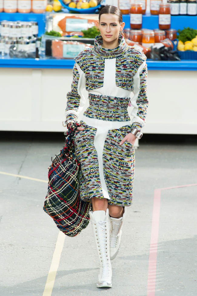 chanel-fall-winter-2014-show22.jpg