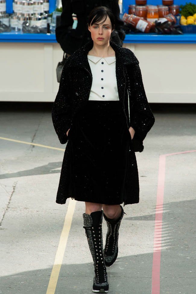 chanel-fall-winter-2014-show49.jpg