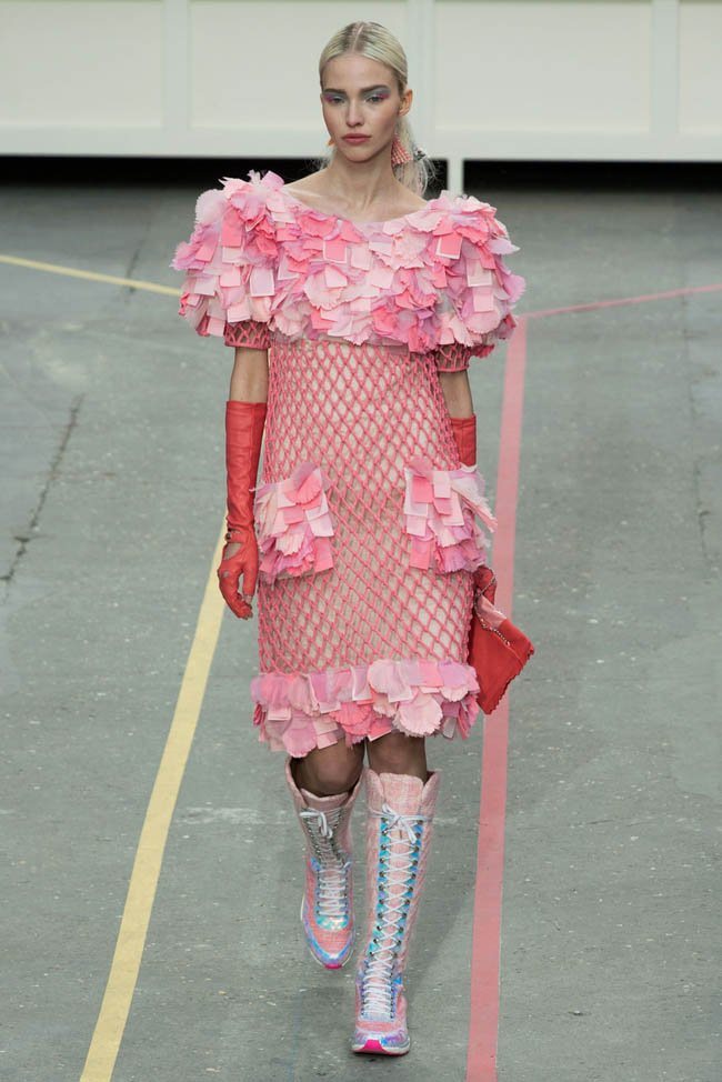 chanel-fall-winter-2014-show77.jpg