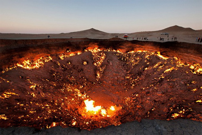 The-Door-to-Hell1-640x429.jpg