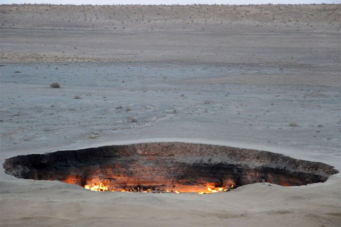 The-Door-to-Hell1-640x432.jpg