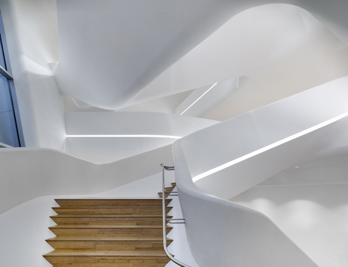 Dongdaemun-Plaza-Zaha-Hadid-09.jpg