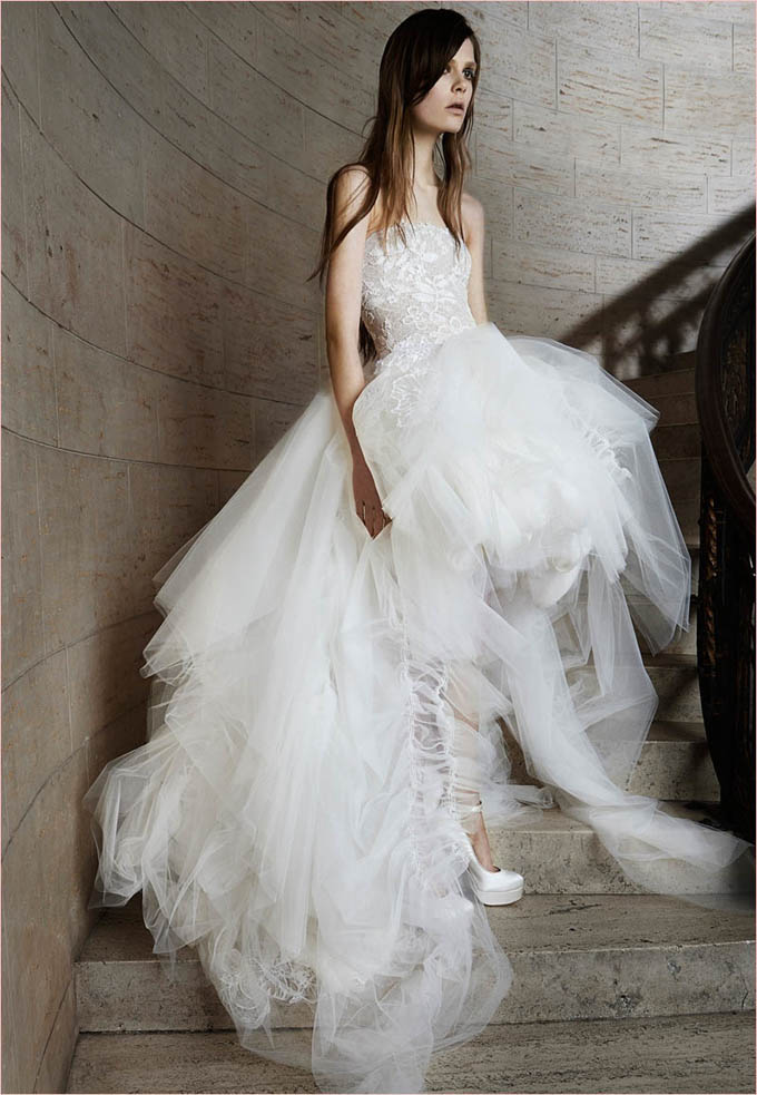 vera-wang-bridal-spring-2015-dresses12.jpg