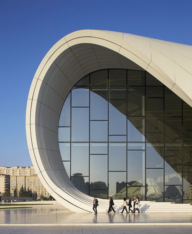 0-heydar-aliyev-center-by-zaha-hadid-architects-photo-by-Hufton-and-Cro.jpg