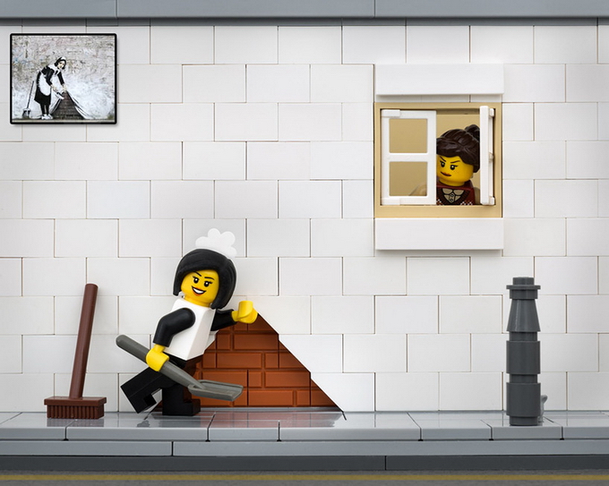 BanksyinLEGO01.jpg
