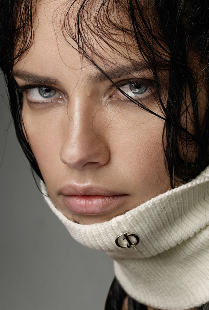 Adriana-Lima-Vogue-Italia-Steven-Meisel-09.jpg