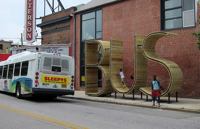 Автобусная остановка в Балтиморе