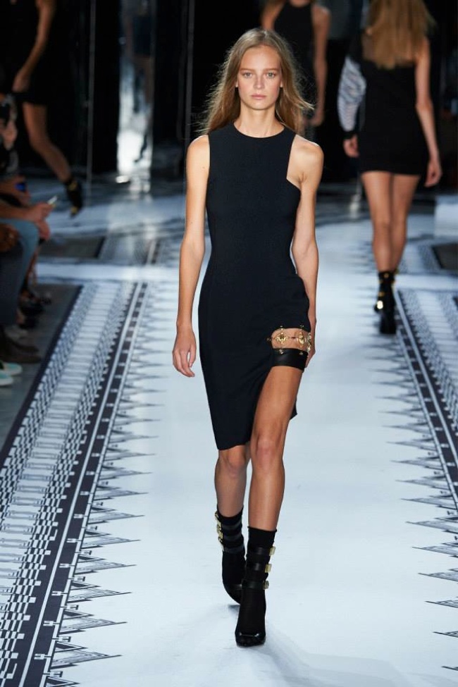 versus-versace-2015-spring-summer-runway-show35.jpg