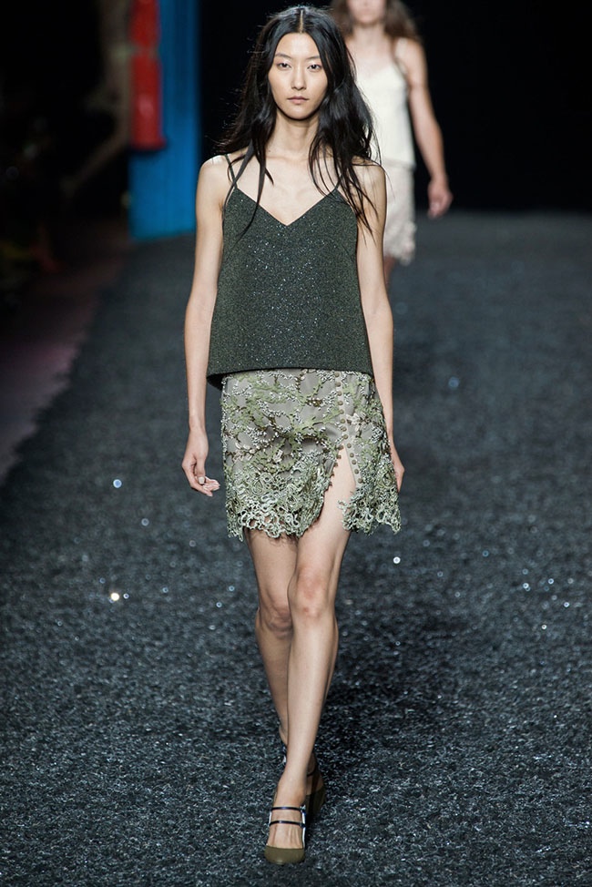 mary-katrantzou-2015-spring-summer-runway-show008.jpg