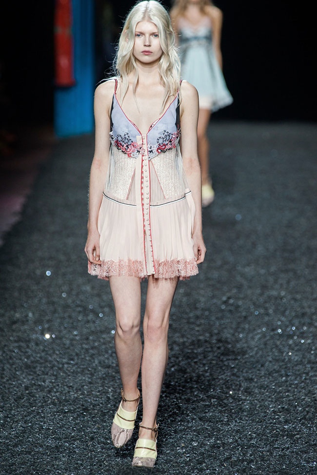 mary-katrantzou-2015-spring-summer-runway-show014.jpg