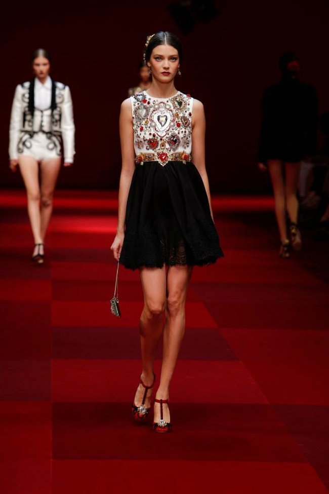 dolce-gabbana-2015-spring-summer-runway04.jpg