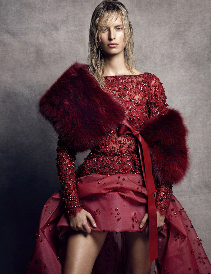 Karolina-Kurkova-Vogue-Spain-Nico-Bustos-10.jpg