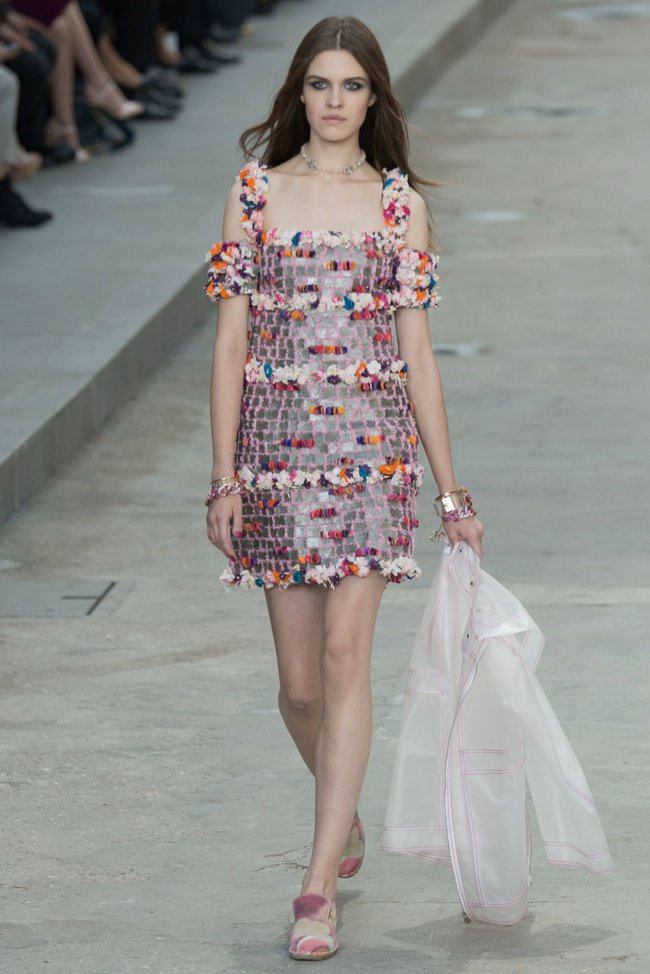 chanel-2015-spring-summer-runway31.jpg