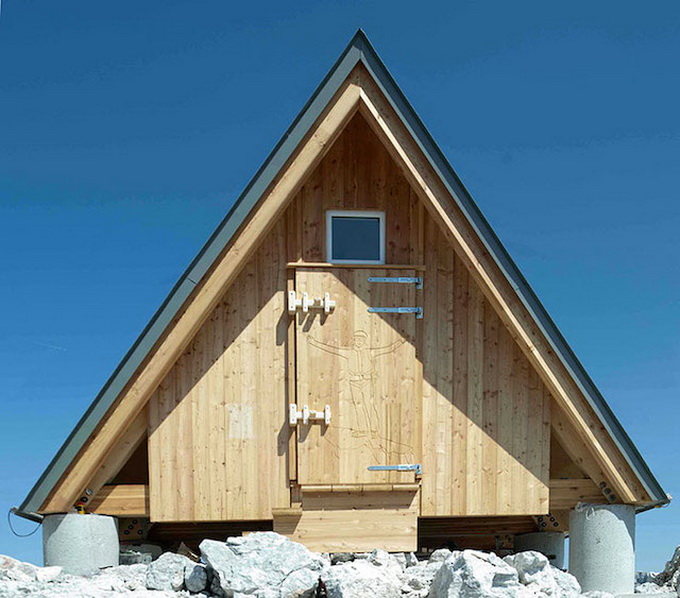 mountain-hut-house-2.jpg