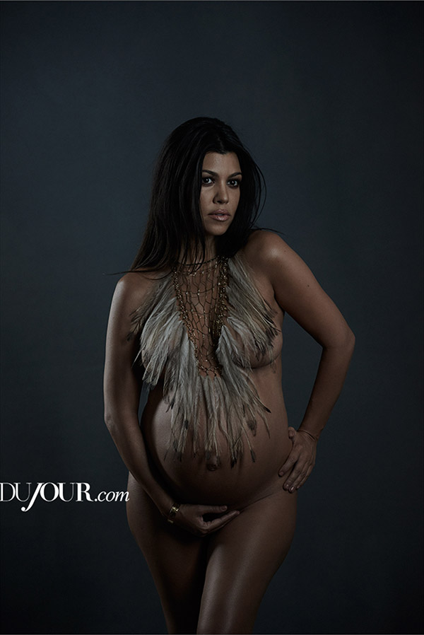 kourtney-kardashian-pregnant-naked-dujour.jpg