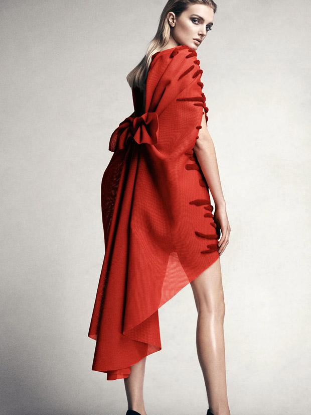 Lily-Donaldson-Vogue-Turkey-David-Slijper-02.jpg