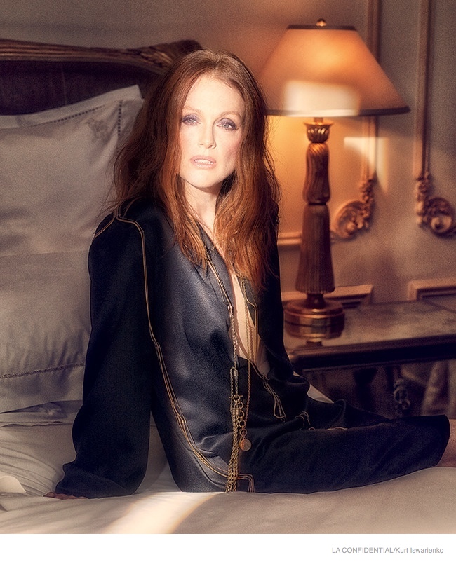 julianne-moore-sexy-fashion-shoot05.jpg