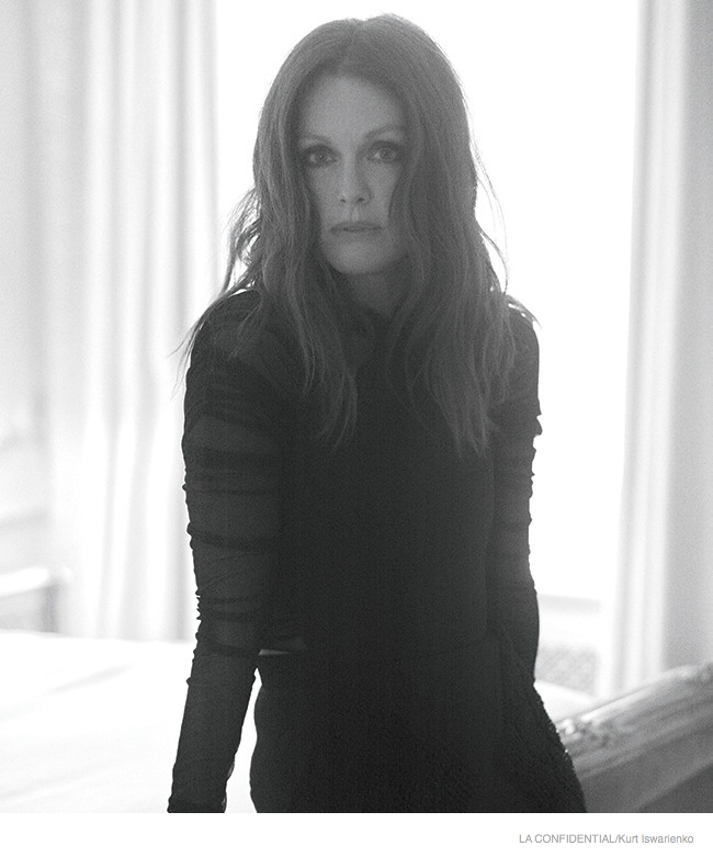 julianne-moore-sexy-fashion-shoot06.jpg