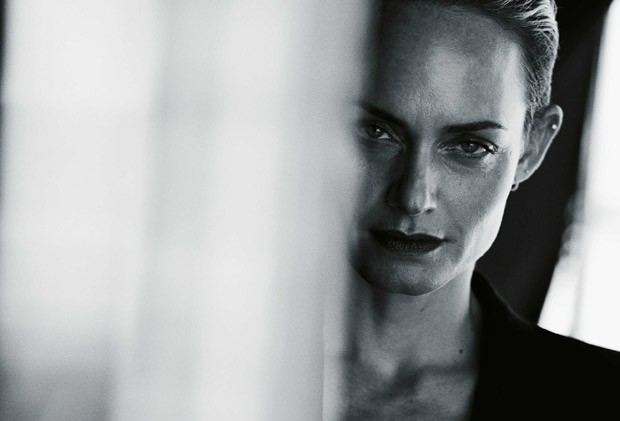 Amber-Valletta-Zeit-Magazine-Peter-Lindbergh-03-620x421.jpg