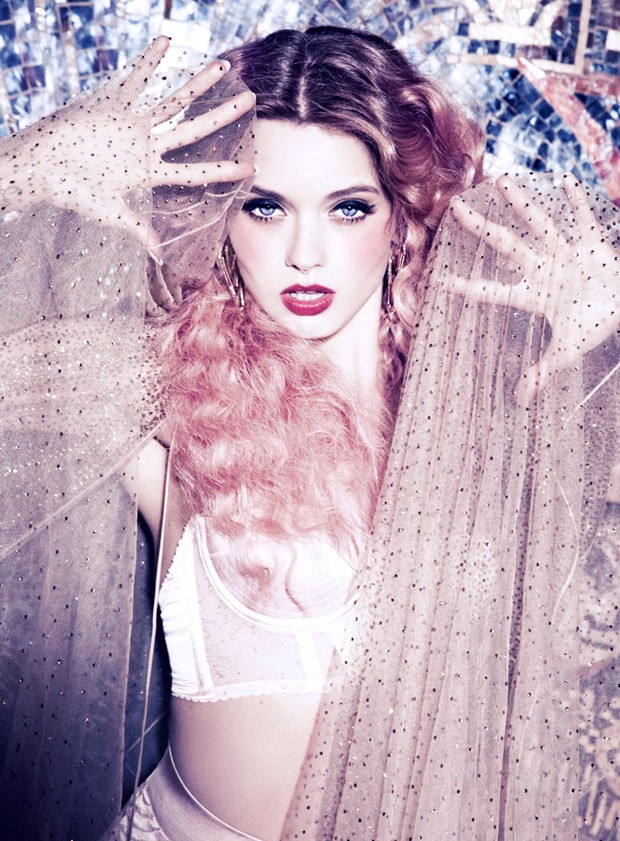Abbey-Lee-Ellen-von-Unwerth-Vs-Magazine-13-620x841.jpg