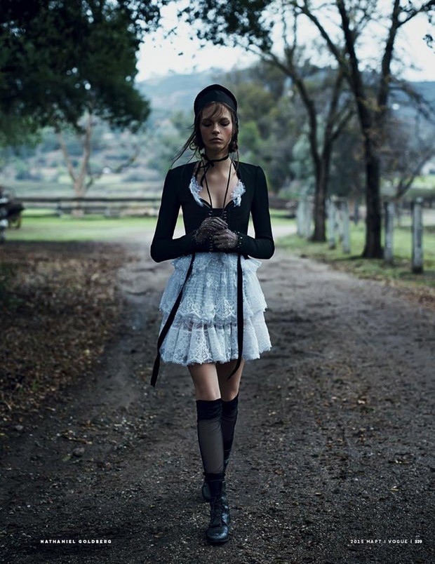 Mina-Cvetkovic-Vogue-Russia-Nathaniel-Goldberg-06-620x804.jpg