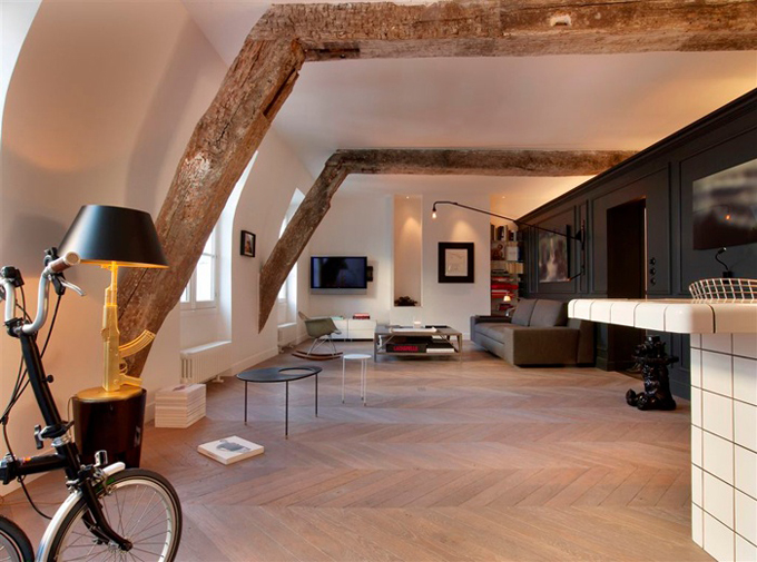 Parisian-Attic-02.jpg