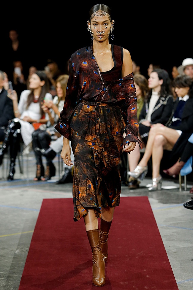 givenchy-fall-winter-2015-runway33.jpg