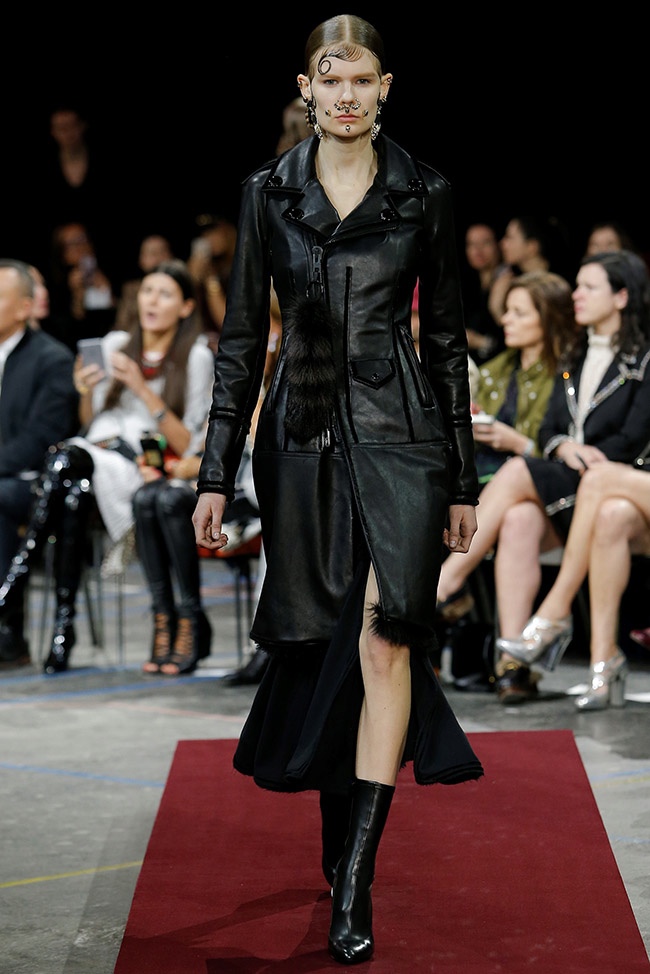 givenchy-fall-winter-2015-runway42.jpg