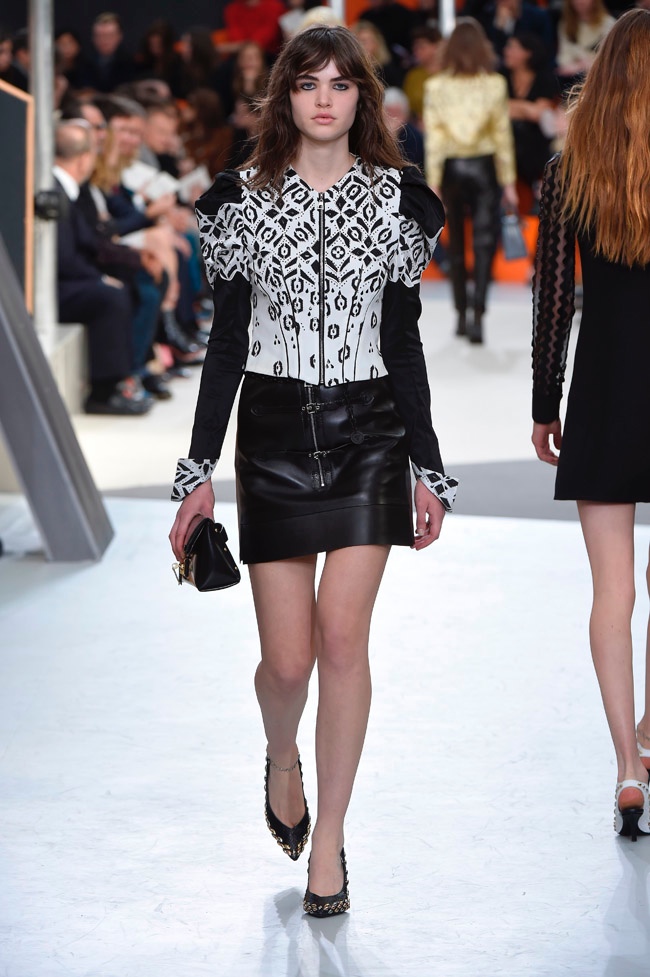 louis-vuitton-fall-winter-2015-runway44.jpg