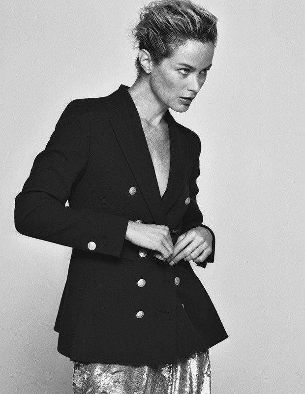 Carolyn-Murphy-Elle-Italia-Matt-Jones-13-620x801.jpg