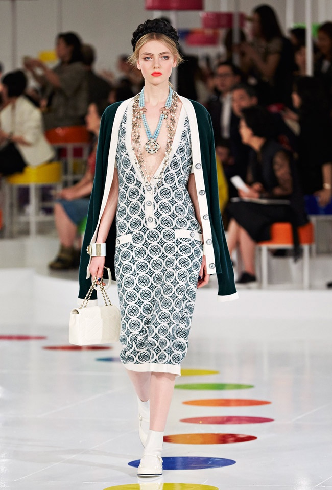chanel-cruise-2016-collection54.jpg