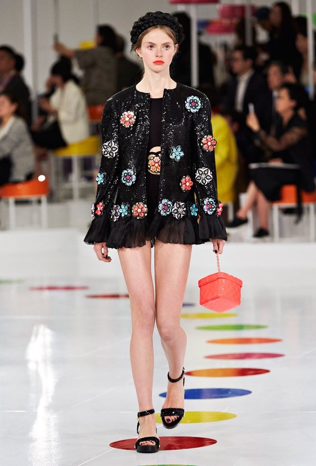 chanel-cruise-2016-collection77.jpg