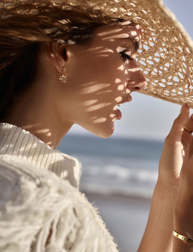 Alessandra-Ambrosio-LOfficiel-Turkey-Stewart-Shining-03-620x806.jpg